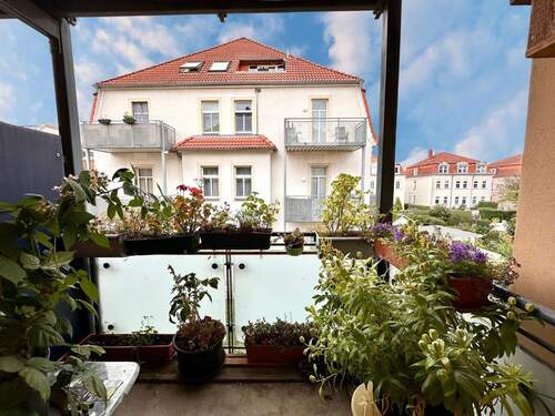 kleiner Balkon - Etagenwohnung mit 51,70 m&sup2; in Dresden / Mickten zum Kaufen