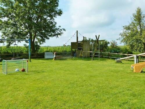 Garten - Mehrfamilienhaus, Wohnhaus mit 485,00 m² in Tümlauer Koog zum Kaufen