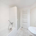 Praktische Kombination aus Dusche & Badewanne - 