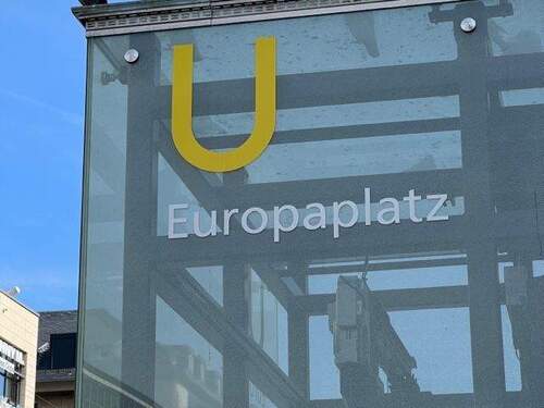 Vor der Haustüre - Top schicke Bürofläche 