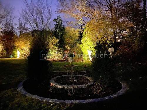 Romantischer Garten - Mehrfamilienhaus, Wohnhaus mit 230,00 m&sup2; in Maxhütte-Haidhof zum Kaufen