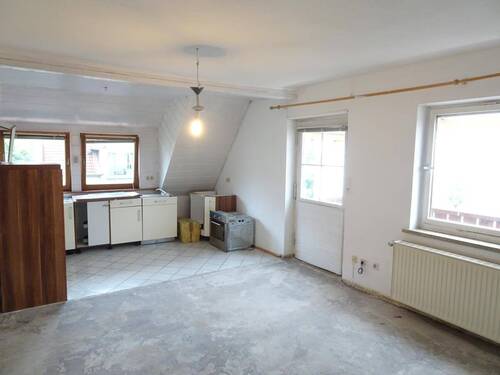 Wohnzimmer mit Kochbereich DG - 