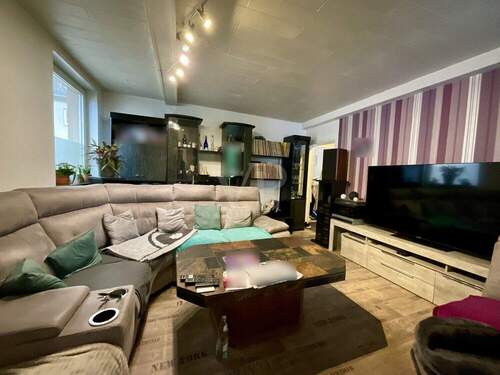 Wohnzimmer EG - 6 Zimmer Einfamilienhaus zum Kaufen in Laatzen / Gleidingen