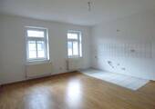 Wohnzimmer - Bilder EBK sep. - 2 Zimmer Etagenwohnung in Chemnitz