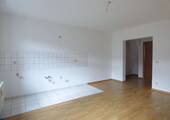 Wohnzimmer mit offener Küche - Etagenwohnung mit 36,00 m&sup2; in Chemnitz zur Miete