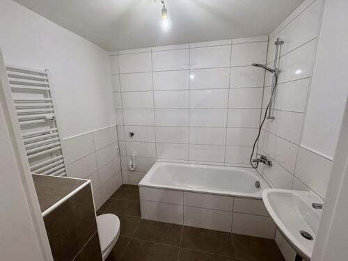 Bad - 3 Zimmer Etagenwohnung zur Miete in Bochum