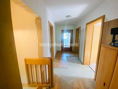 Flur 2 OG DG Wohnung - 