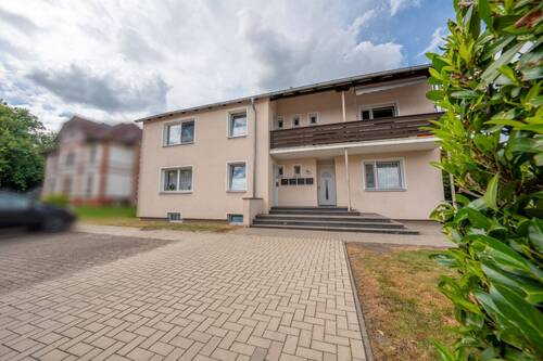 Hausansicht - 5 Zimmer Etagenwohnung in Hohenlockstedt