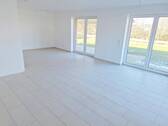 Blick in den Wohn-undEssbereich - 