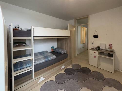 Kinderzimmer III - Etagenwohnung mit 86,00 m² in Blumberg zum Kaufen