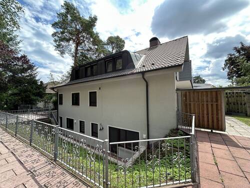 Aussenansicht - 7 Zimmer Etagenwohnung in Erlangen