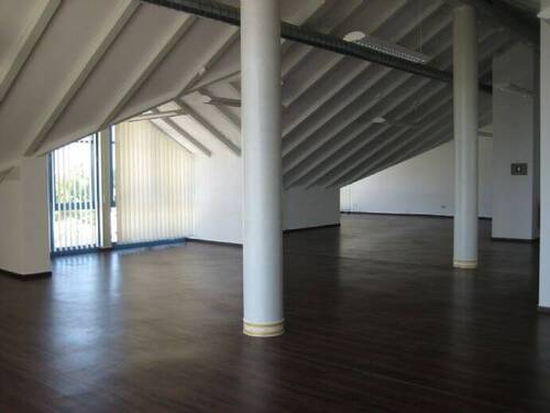 WE 4 - Giebel Richtung Süden - Etagenwohnung mit 134,00 m&sup2; in Hohenthann zur Miete