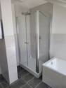 WE 4 - Badezimmer mit Echtglasdusche - 