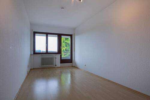 Kinderzimmer/Büro - 