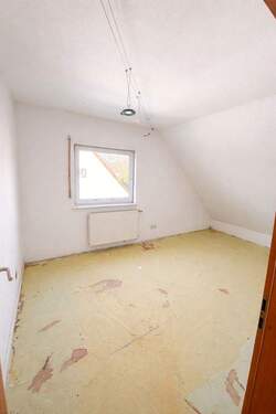 Mittleres Schlafzimmer 2.OG - 