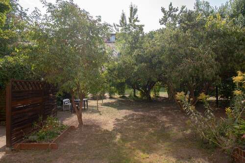 Garten - 2 Zimmer Mehrfamilienhaus, Wohnhaus zum Kaufen in Leipzig