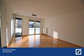 Wohnen_ - Top-gepflegte 2-Zimmer-Wohnung in ruhiger Lage mit Aufzug, Keller, Balkon und Garage! Sofort frei!