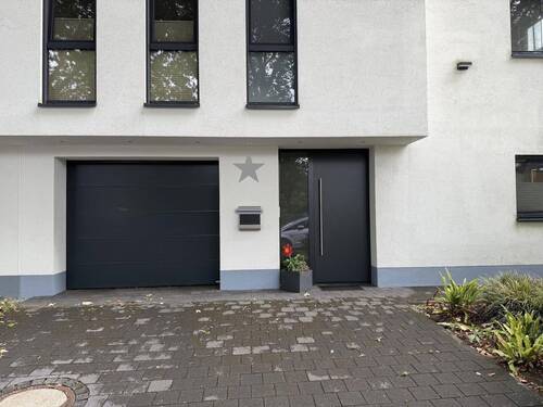 Herzlich willkommen - 5 Zimmer Doppelhaushälfte zum Kaufen in Mönchengladbach