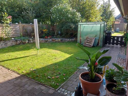 große Whg. - Terrasse mit Gartenanteil - 
