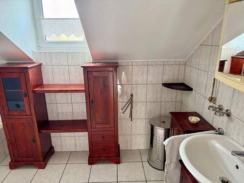 OG Tageslicht-Bad,rechte Seite - 