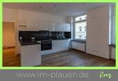 Küche mit EBK - 3 Zimmerwohnung mit Vinylboden, Einbauküche, Badmöbel, großzügigen 10m² Balkon zur Miete in Plauen