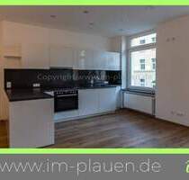 3 Zimmerwohnung mit Vinylboden, Einbauküche, Badmöbel, großzügigen 10m² Balkon zur Miete in Plauen