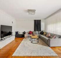 Solides Zweifamilienhaus in Sulzfeld