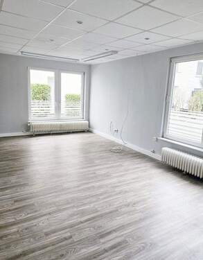 Schlafzimmer / Wohnzimmer - 1 Zimmer Einfamilienhaus zur Miete in Hamburg