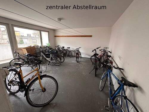 Zentraler Raum für Fahrräder - 