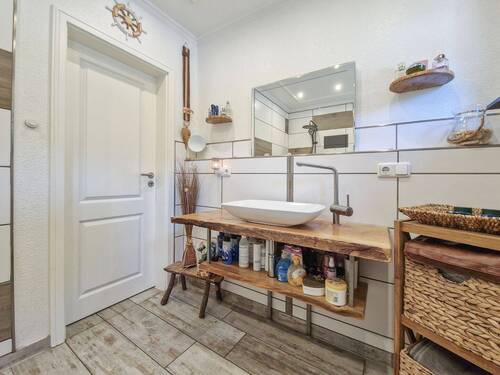 Badezimmer im Erdgeschoss - 