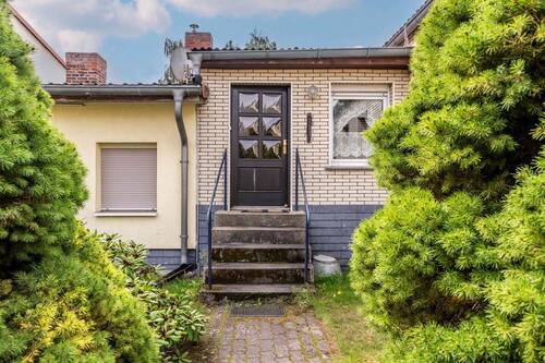 Hauseingang - 4 Zimmer Doppelhaushälfte zum Kaufen in Märkisch Luch