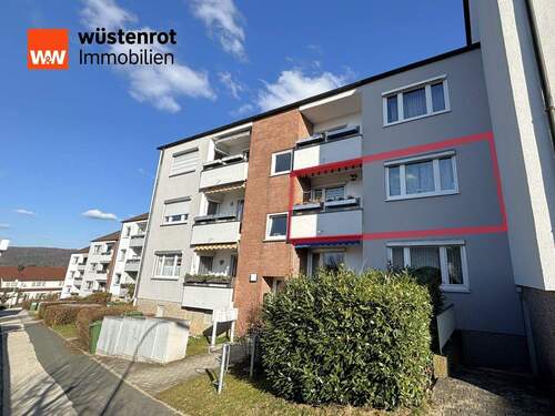 Westansicht - 3-Z-ETW mit Balkon und Stellplatz
