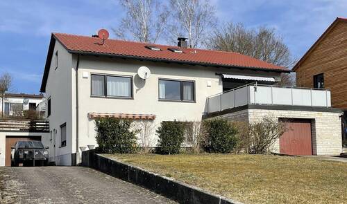 Südseite mit Whg. EG links - 1 Zimmer Mehrfamilienhaus, Wohnhaus zum Kaufen in Eichstätt