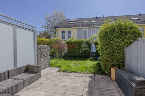 Terrasse mit Garten und Grillplatz - 