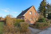Straßenansicht - 4 Zimmer Einfamilienhaus zum Kaufen in Hamburg