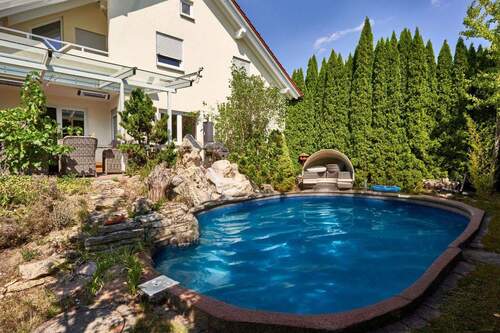 Pool - 7 Zimmer Einfamilienhaus in Lauingen (Donau)