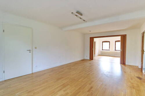 Wohnzimmer - Etagenwohnung mit 147,70 m&sup2; in Hoisdorf zur Miete