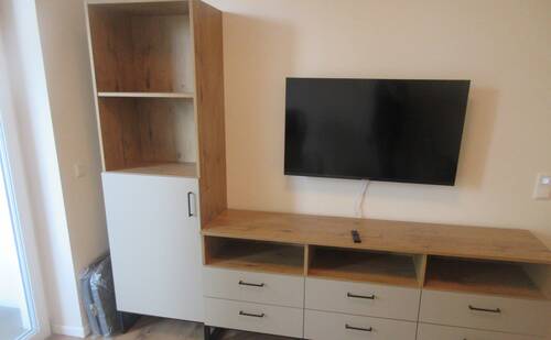 Fernseher - 2 Zimmer Etagenwohnung zur Miete in Velden