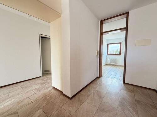 Diele - 3 Zimmer Etagenwohnung zum Kaufen in Konstanz