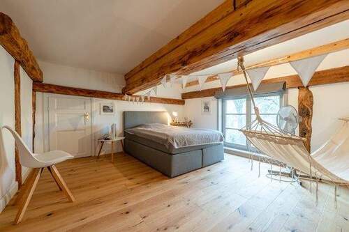 Schlafzimmer 3 Zwischengeschoss Haupthaus - 