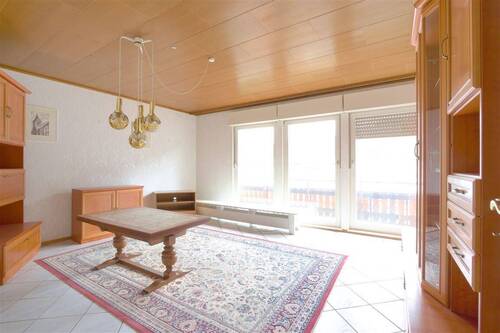 Wohnzimmer EG - 8 Zimmer Doppelhaushälfte in Wembach