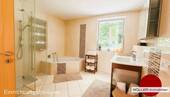 Badezimmer mit Fenster! - 