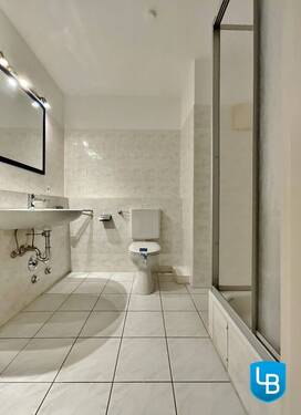 Badezimmer im DG - 