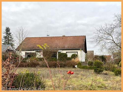 Bild 1 - 499.000 für 125 qm renovierungsbedürftiges Einfamilienhaus mit großen Grundstück und Ausbaureserve