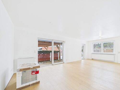 Wohnzimmer - 1 Zimmer Etagenwohnung zur Miete in Groß Grönau