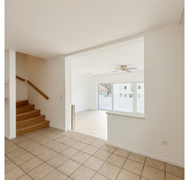 Frisch renoviertes und familienfreundliches Reihenendhaus mit kleinem Garten in Oberdürrbach, sofort bezugsfrei - Würzburg