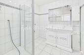 innenliegendes Bad mit Dusche - 