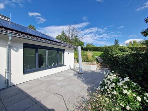 Terrasse - 8 Zimmer Einfamilienhaus zum Kaufen in Weingarten