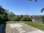 Sitzplatz mit Fernsicht - Einfamilienhaus mit 227,00 m² in Weingarten zum Kaufen