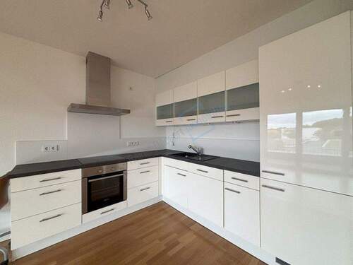EINBAUKÜCHE - Etagenwohnung mit 87,10 m² in Darmstadt zum Kaufen